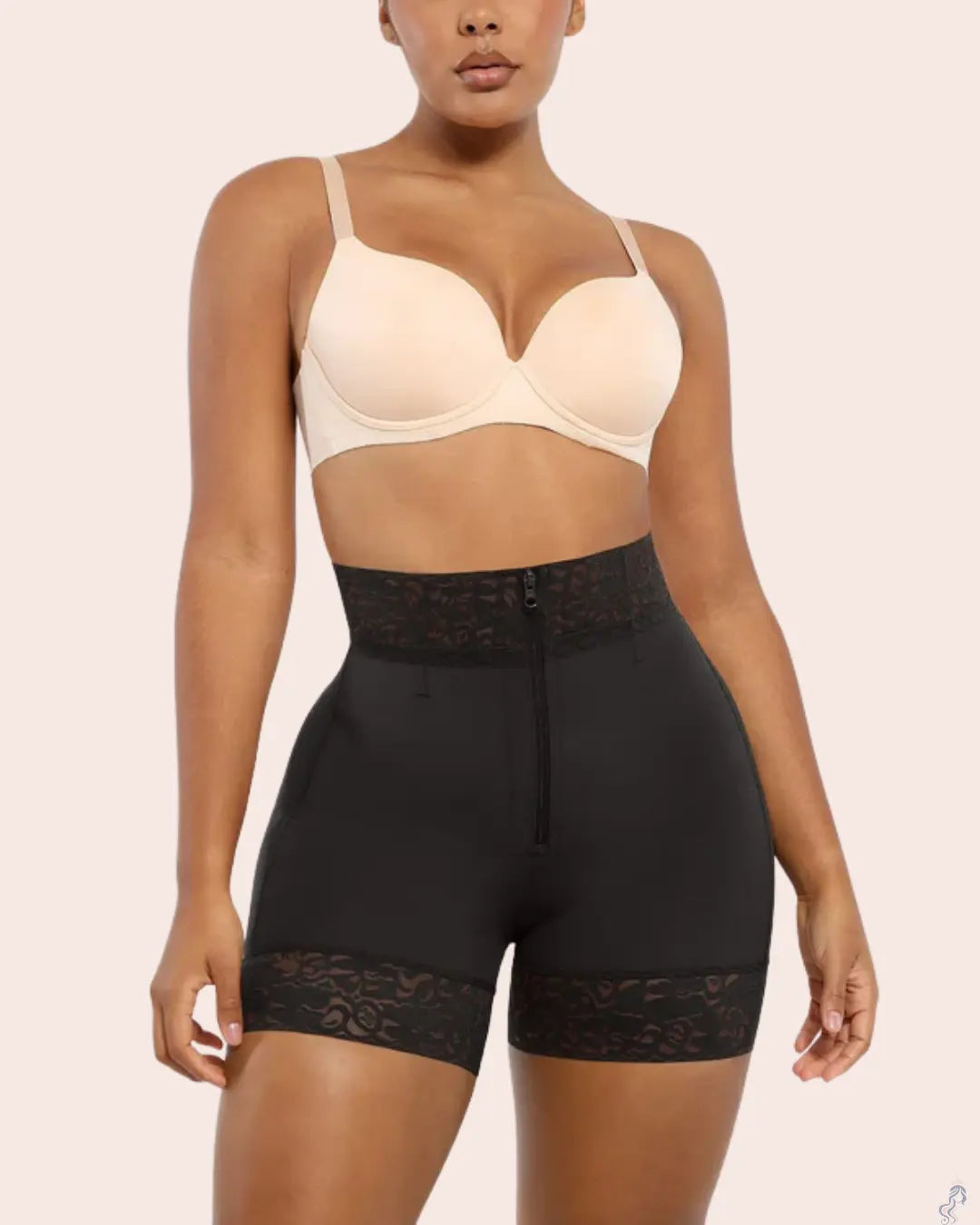 Short taille mi-haute AirSlim® avec fermeture éclair, effet sculptant et rehaussant Wiio