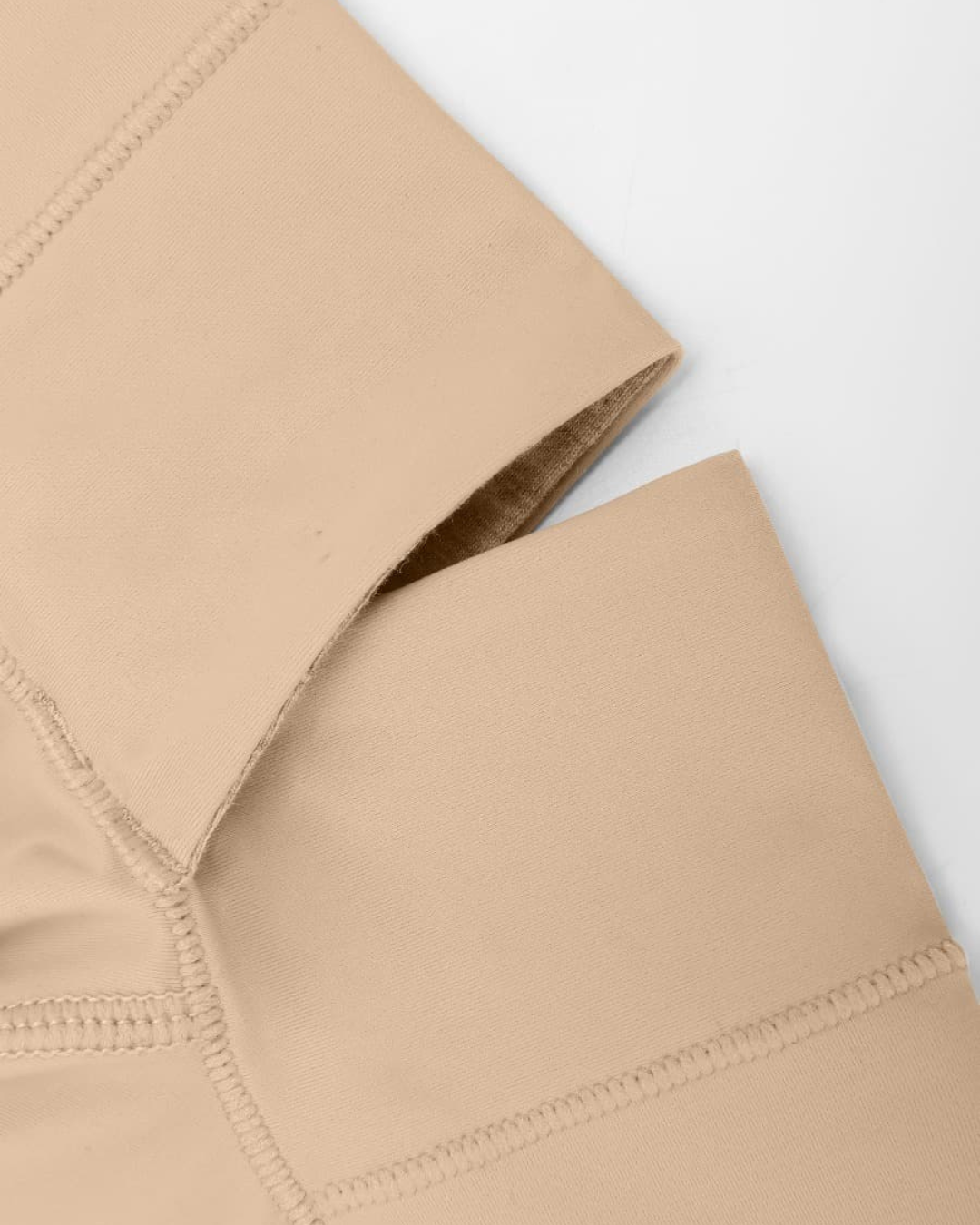 Nexa® – Bodysuit dos plongeant avec inserts fessiers amovibles SIRALUXE