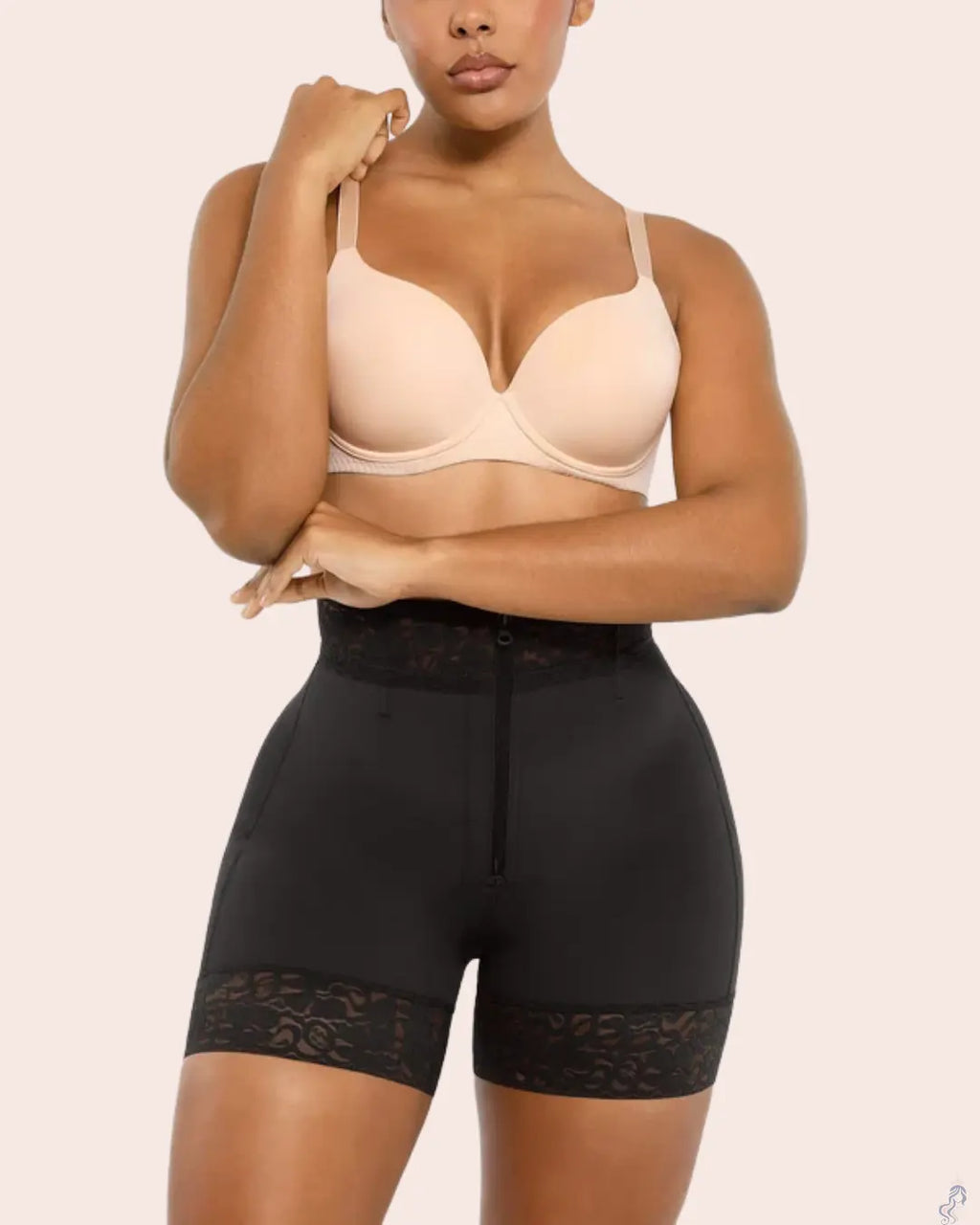 Short taille mi-haute AirSlim® avec fermeture éclair, effet sculptant et rehaussant Wiio